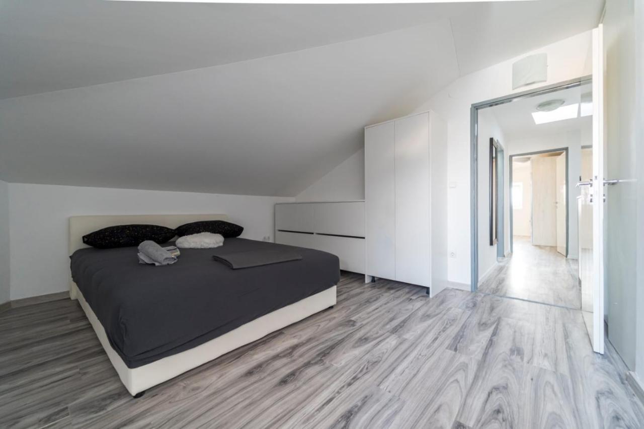City Center Mayess Aparment Zadar Dış mekan fotoğraf